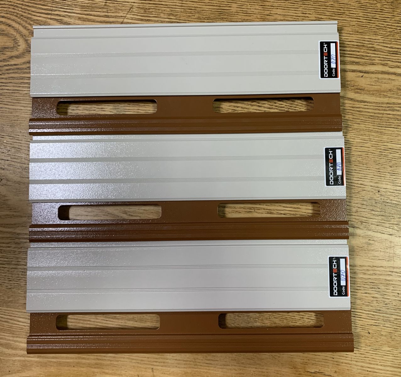 cua-cuon-doortech-d70-austdoor-asia-01